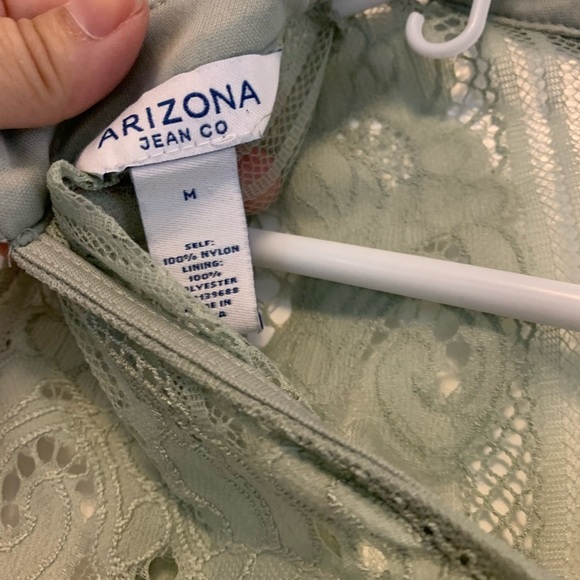 MOVING SALE 🎈 - Picture 4 of 4